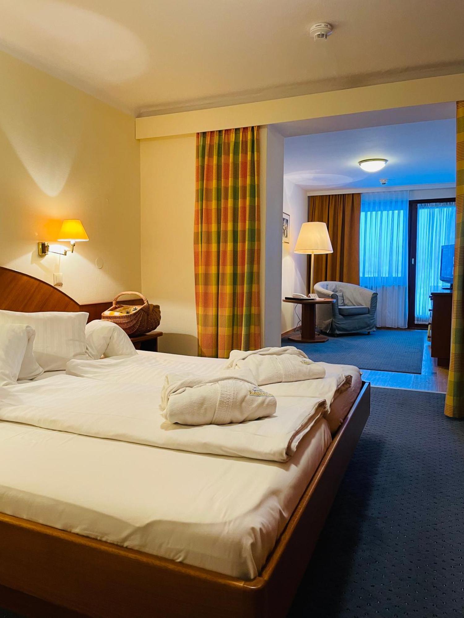 Seehotel Ressmann دروبولاخ ام فاكر الغرفة الصورة