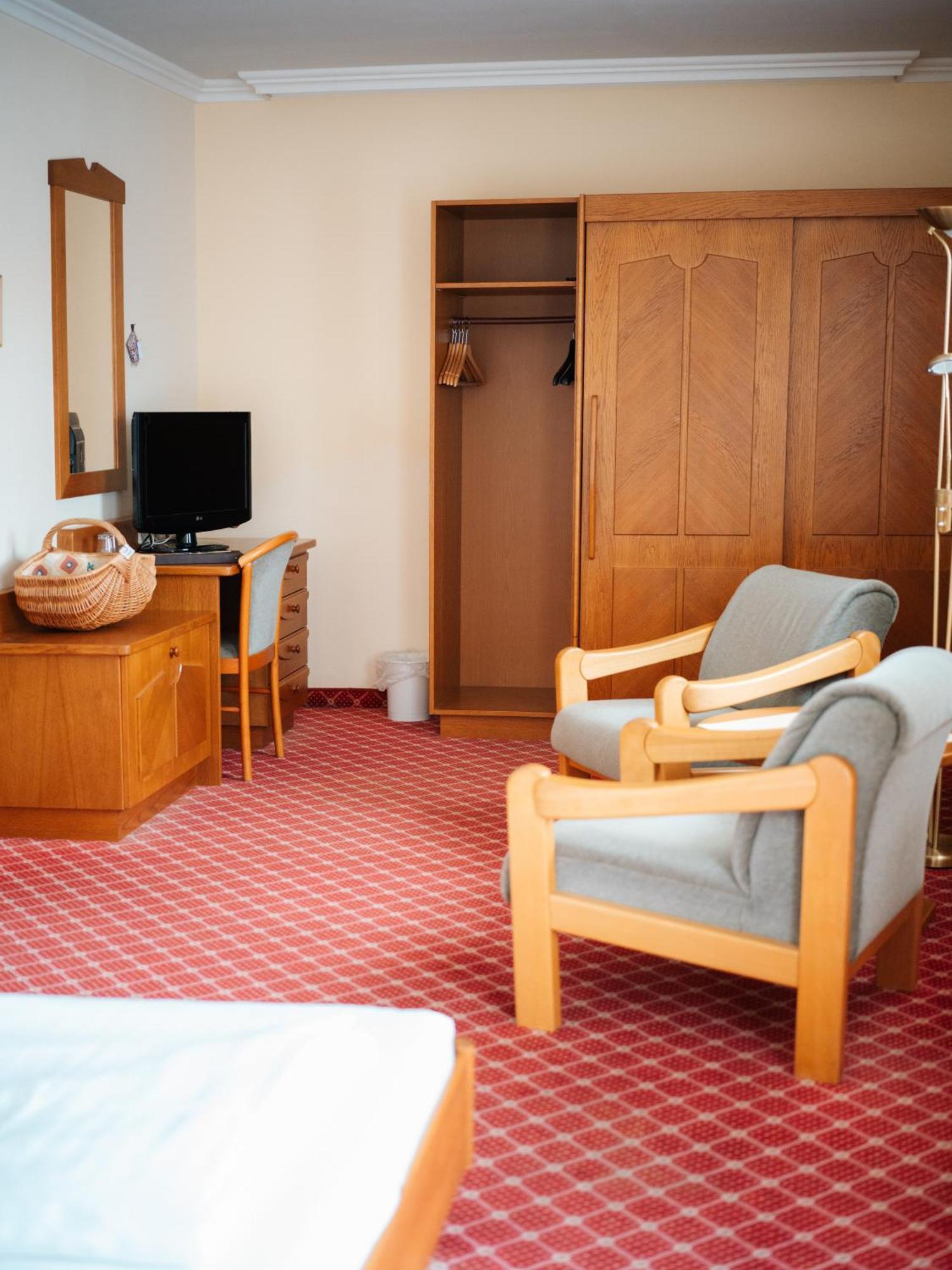 Seehotel Ressmann دروبولاخ ام فاكر المظهر الخارجي الصورة