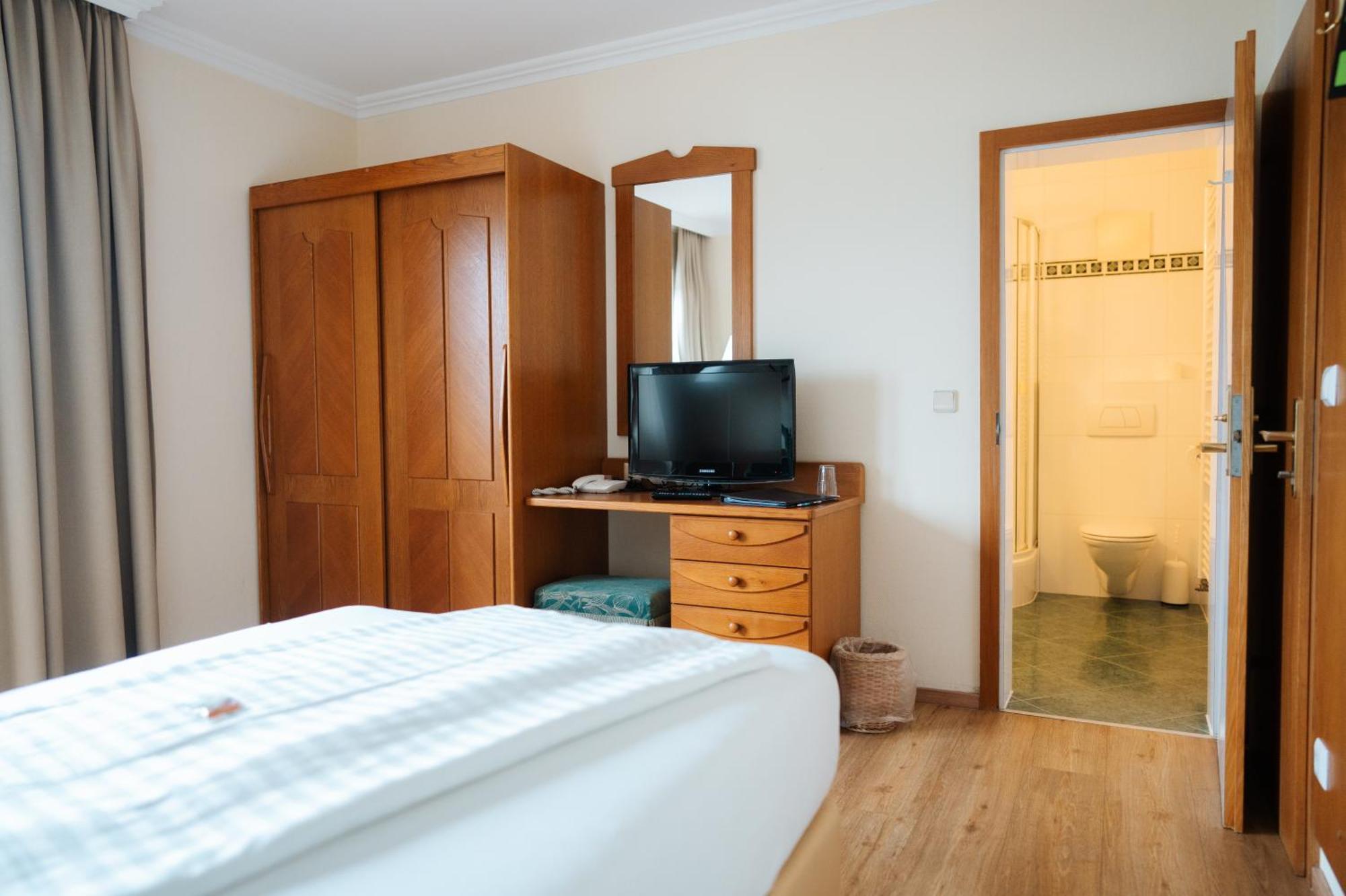 Seehotel Ressmann دروبولاخ ام فاكر المظهر الخارجي الصورة