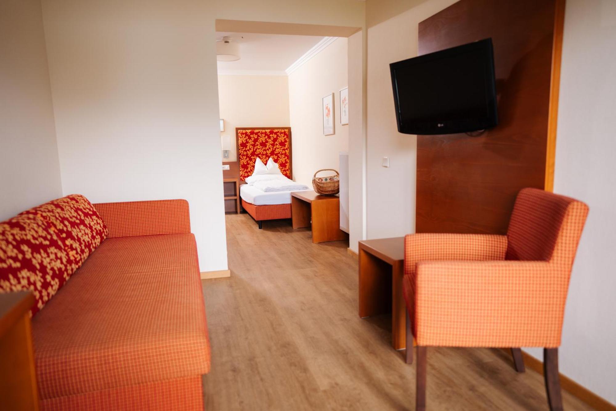 Seehotel Ressmann دروبولاخ ام فاكر المظهر الخارجي الصورة