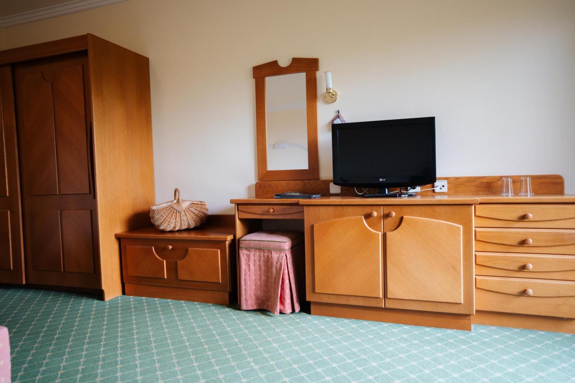 Seehotel Ressmann دروبولاخ ام فاكر المظهر الخارجي الصورة