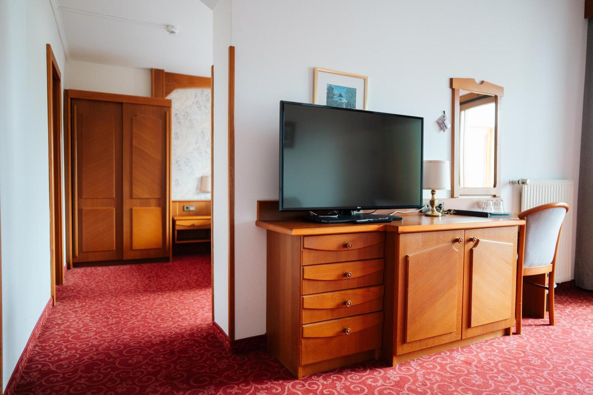 Seehotel Ressmann دروبولاخ ام فاكر المظهر الخارجي الصورة