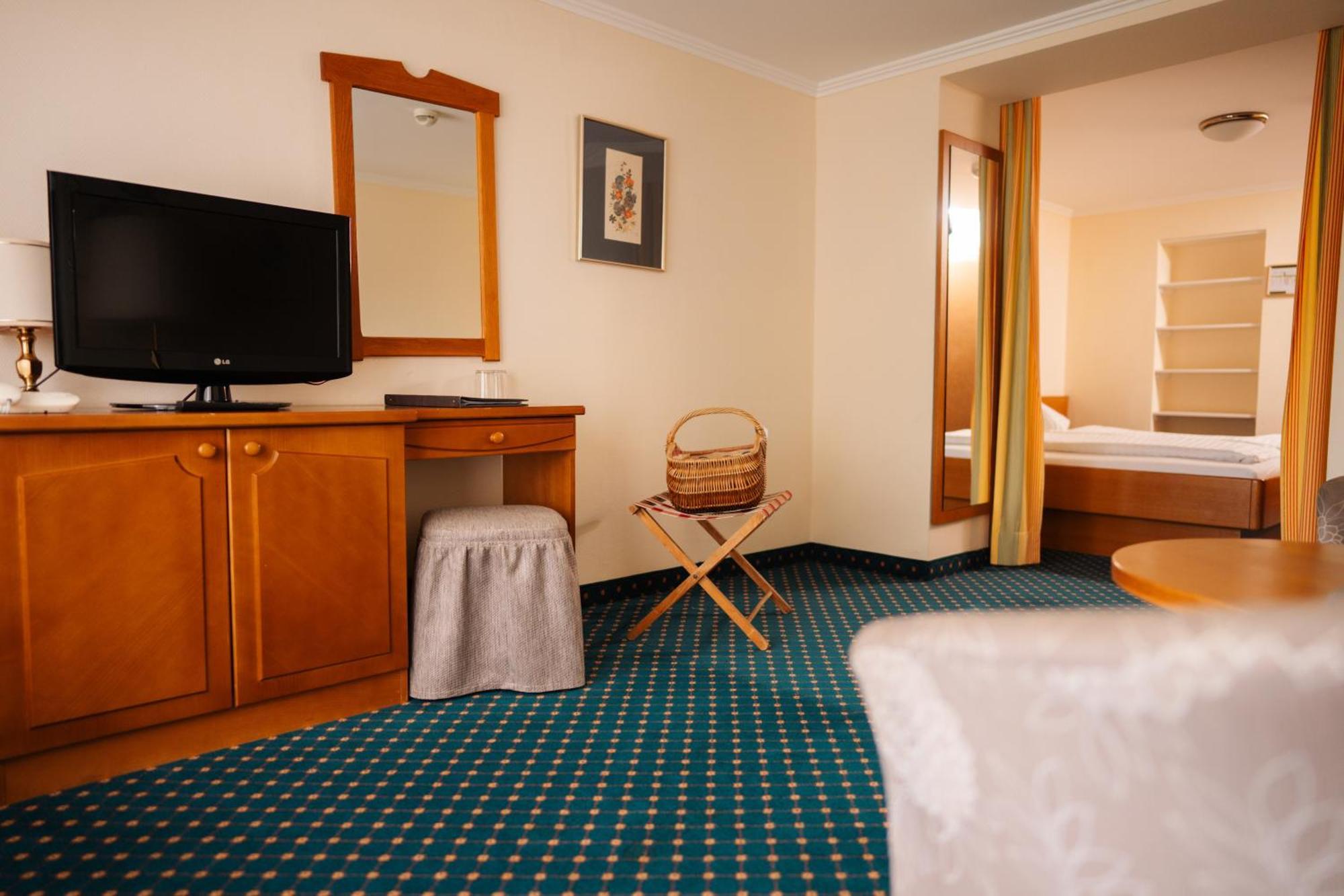 Seehotel Ressmann دروبولاخ ام فاكر المظهر الخارجي الصورة