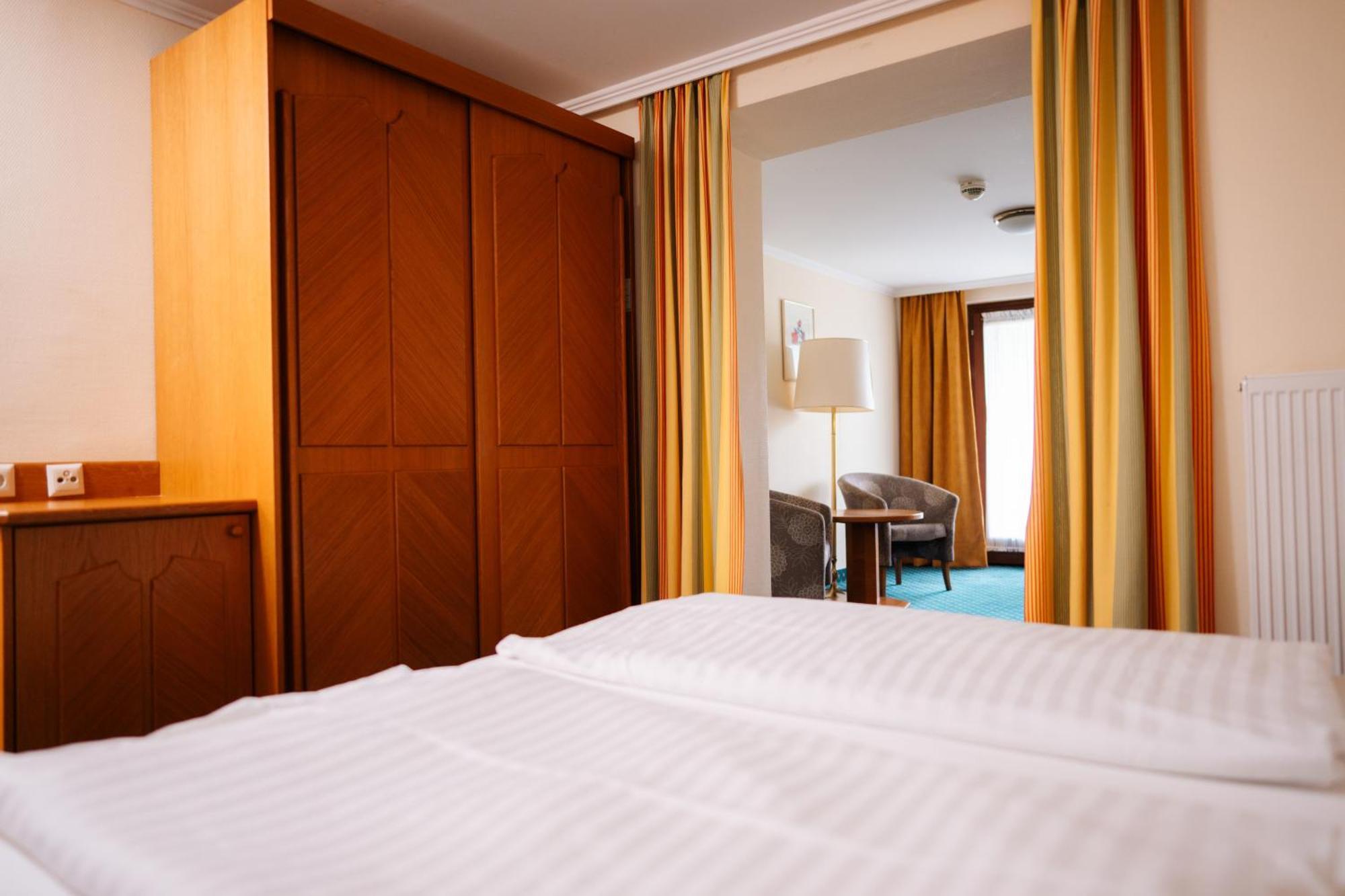 Seehotel Ressmann دروبولاخ ام فاكر المظهر الخارجي الصورة