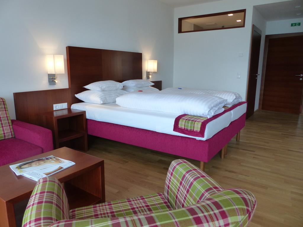 Seehotel Ressmann دروبولاخ ام فاكر المظهر الخارجي الصورة