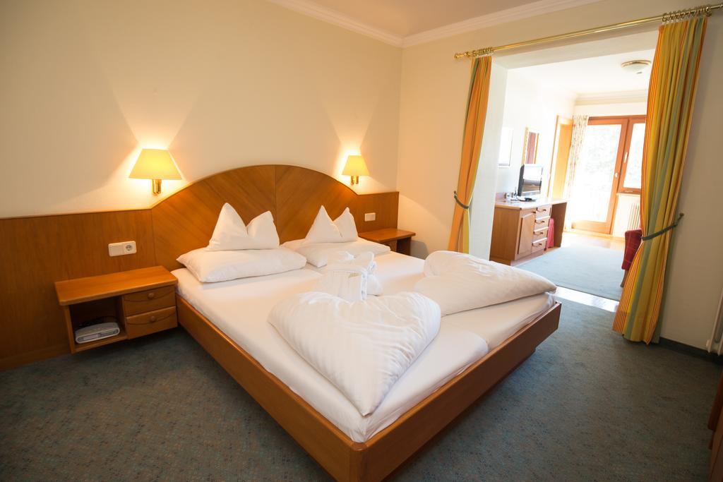 Seehotel Ressmann دروبولاخ ام فاكر المظهر الخارجي الصورة