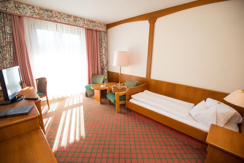 Seehotel Ressmann دروبولاخ ام فاكر المظهر الخارجي الصورة